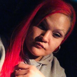 Meet your Posher, Desiree